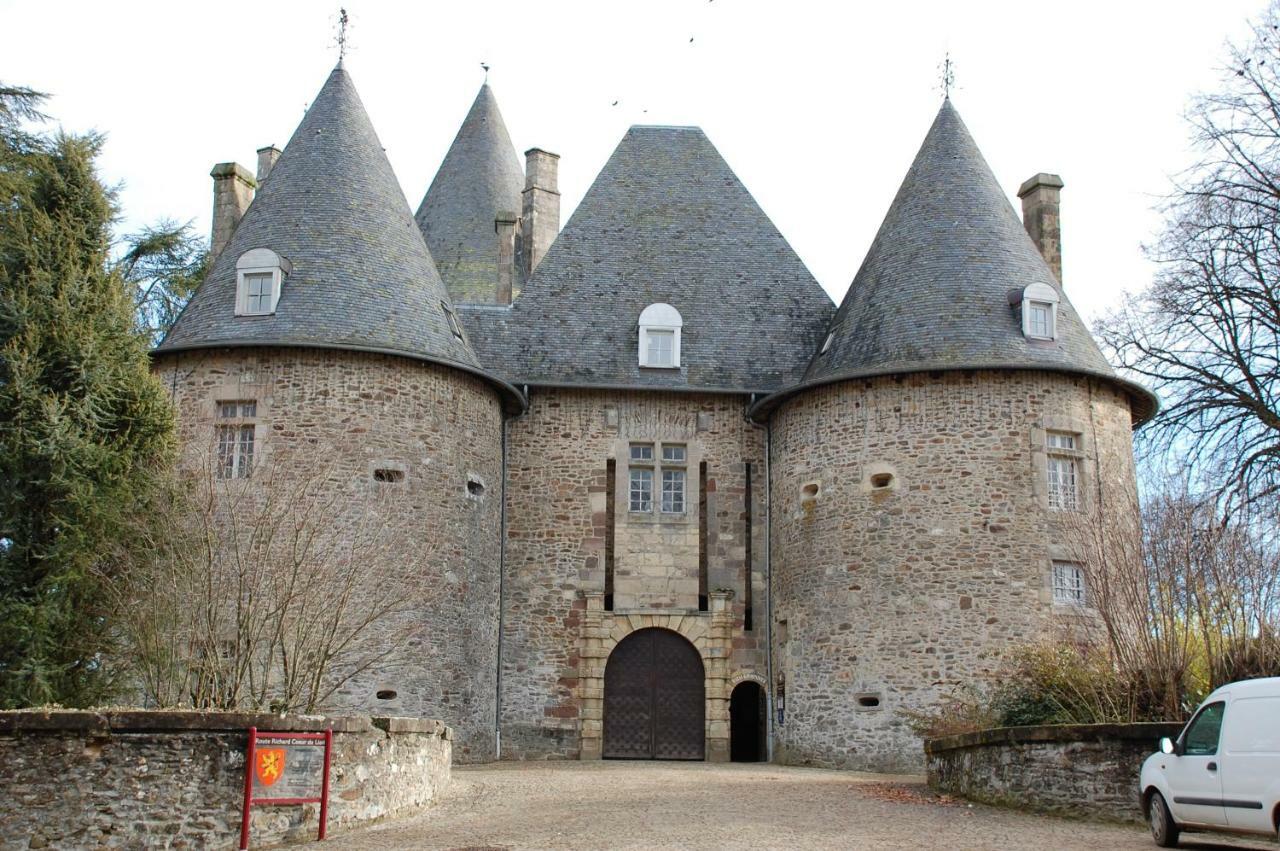 Maison Lyre, Pompadour Hotel Arnac-Pompadour Exterior photo